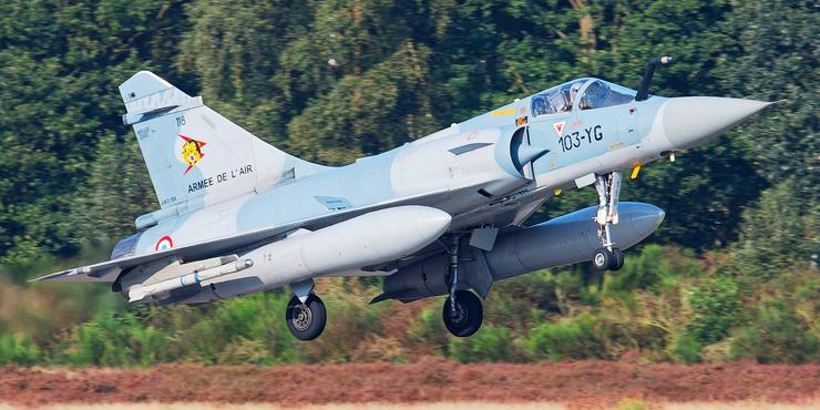 Стало відомо, коли Україна отримає винищувачі Mirage від Франції