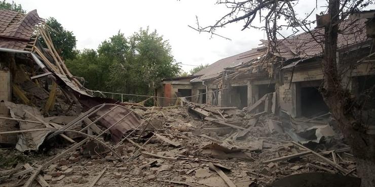 Окупанти влаштували авіаналіт на Сумщину: одна бомба поцілила у дитсадок
