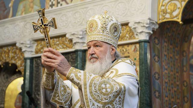 Чому в Україні досі існує російська церква, і як працює закон, що мав убезпечити українське православʼя 