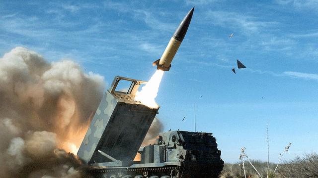 Україна придбала 70 балістичних ракет M39 ATACMS та інше озброєння, - ЗМІ