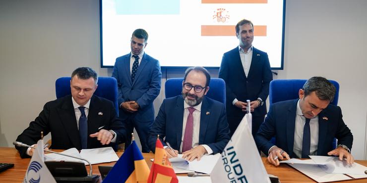 Україна та Іспанія підписали угоду щодо авіації підписання угоди між Україною та Іспанією