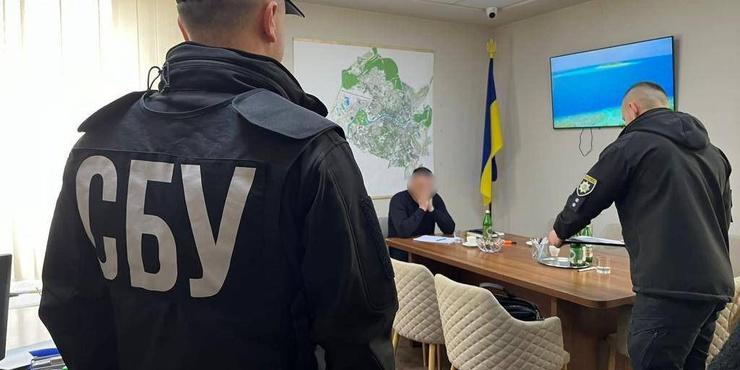 В Ужгороді депутати їздили на відпочинок за кордон по підробних запрошеннях: коментар поліції