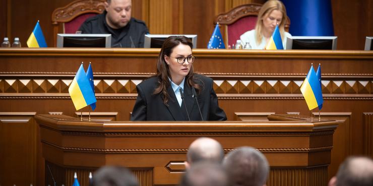 Свириденко сказала, на якому етапі перебуває рішення про дозвіл на виїзд за кордон чоловікам віком до 22 років