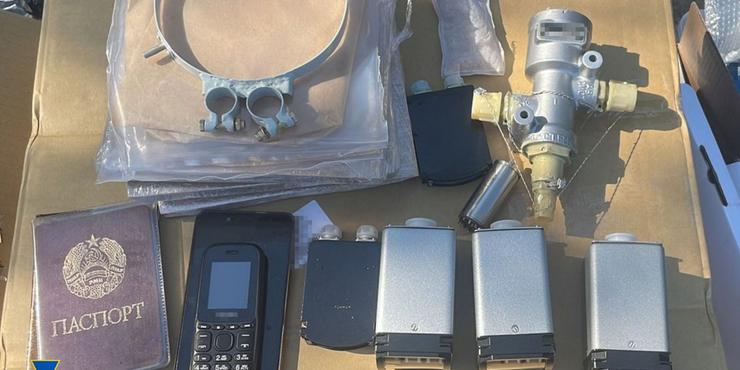 СБУ викрила ділків, які переправляли за кордон запчастини для Міг-29: деталі схеми