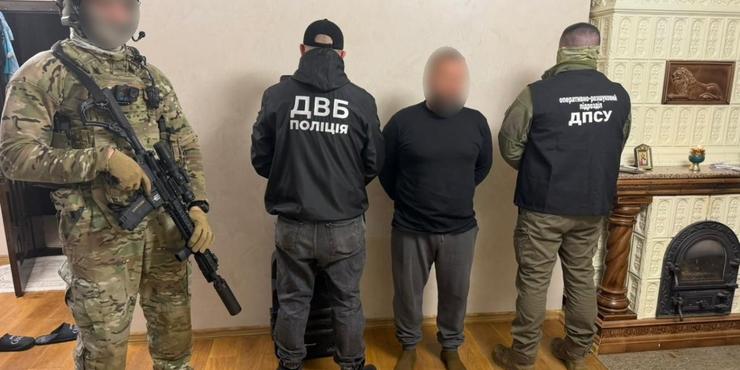 На Буковині ДПСУ викрила злочинну групу, яка незаконно переправляла людей за кордон