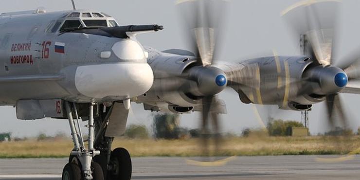 Зеленський повідомив про знищення в Енгельсі літака  Ту-95, який запускав ракети по Україні