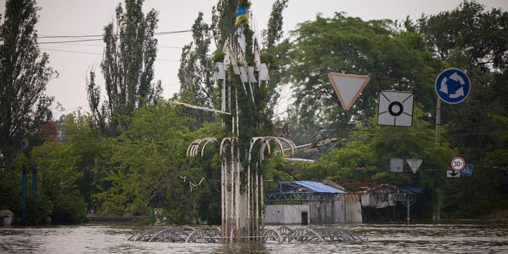 В одному з районів Херсона впровадять тривалу комендантську годину: які причини