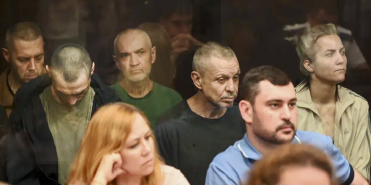 В Росії судять полонених бійців полку “Азов”, які захищали Маріуполь: що відомо