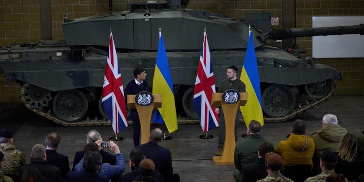 Велика Британія передала зимовий пакет допомоги Україні: оголошено його вміст