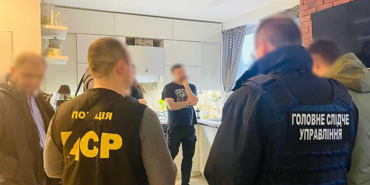 Радника міністра оборони підозрюють у розкраданні грошей на закупівлю товарів для військових: йдеться про 1,7 млрд грн