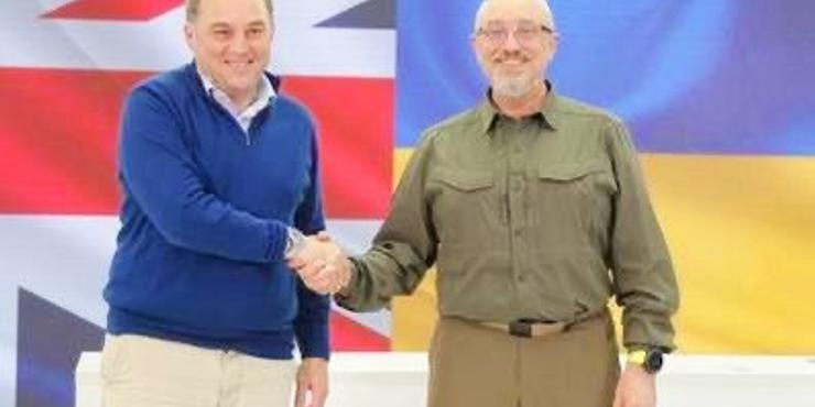 У Київ неочікувано приїхав міністр оборони Британії Бен Воллес