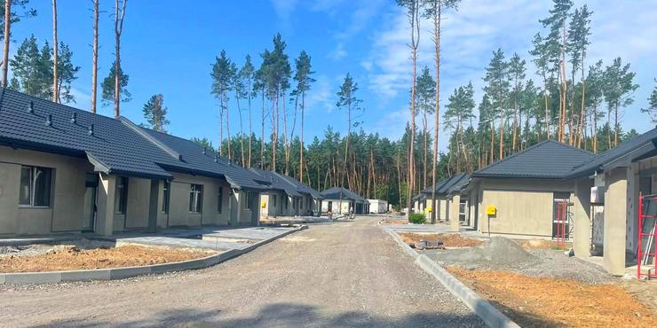 На Київщині будують інклюзивний житловий комплекс для воїнів: що туди входитиме