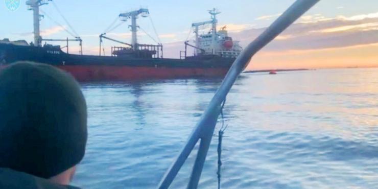 У Чорному морі на російській міні підірвалося цивільне судно Панами