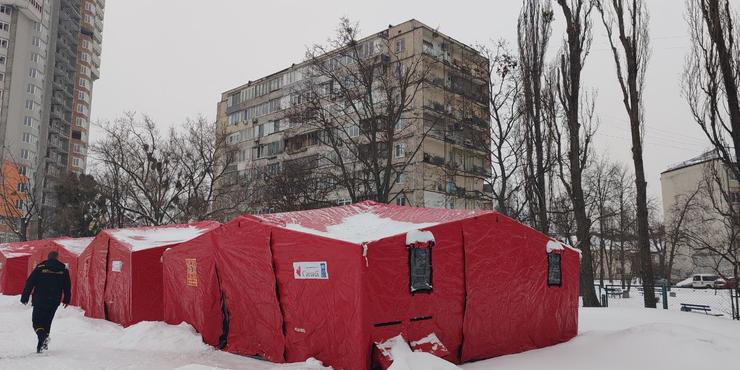 Коли тепло не повернеться: як лівий берег Києва живе без опалення після російських ударів по ТЕЦ-4
