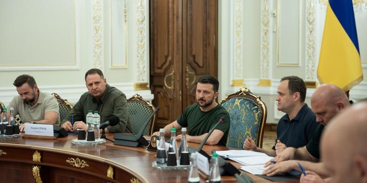 Зеленський розповів про підготовку другого Саміту миру: зустрічі проведуть у кількох країнах світу