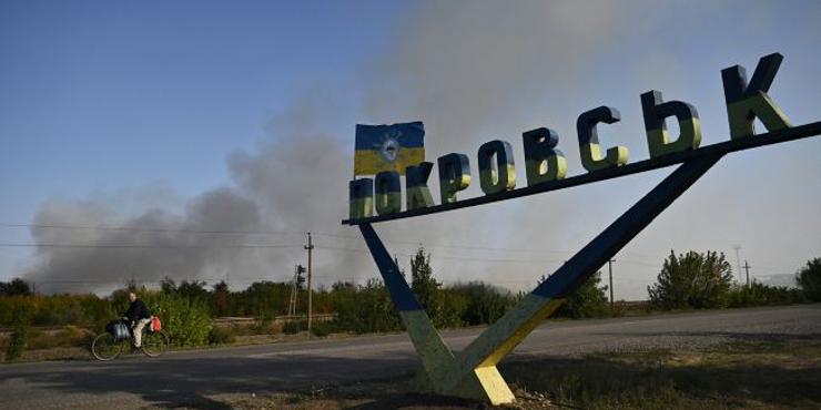 Росіяни ввели у Покровськ не одну сотню своїх піхотинців і просочуються в глибину міста: карта плану РФ з оточення