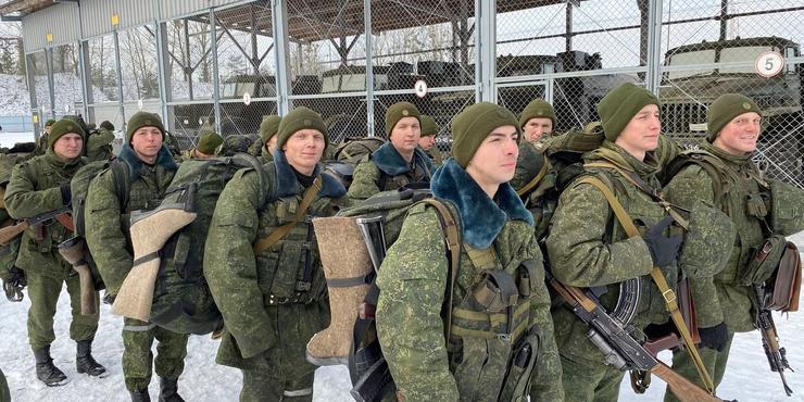 У Білорусі почалася раптова перевірка боєготовності військ: названі напрямки руху