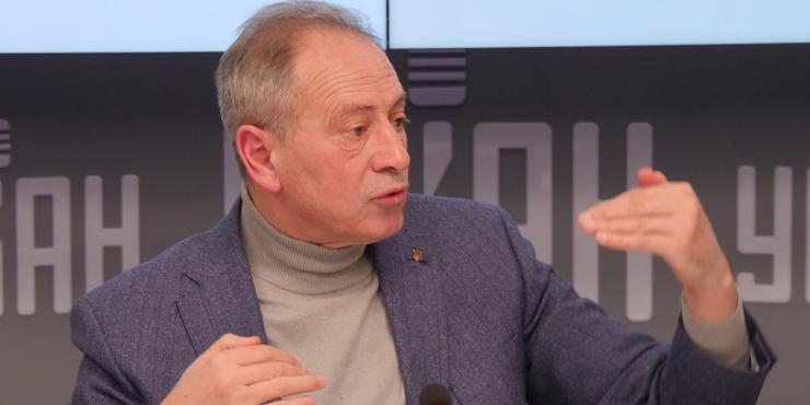 В Україні потрібно ввести адміністративну і кримінальну відповідальність за українофобію, – екснардеп Томенко