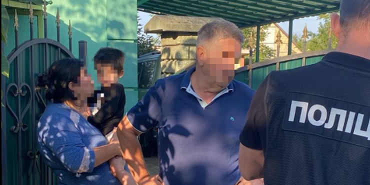 У Києві шахрайка представилася співробітницею Міноборони і виманила у дружини полоненого військового 150 тис. грн