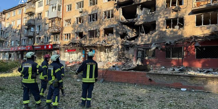 Масштабна атака РФ на Україну: що відомо на ранок про руйнування і постраждалих