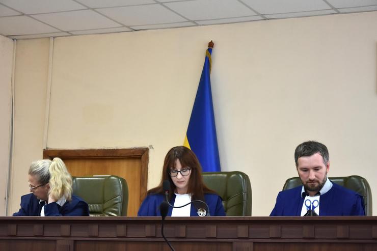 У Подільському суді розглядають запобіжний захід Коломойському у справі щодо коштів ПриватБанку Суд над Коломойським