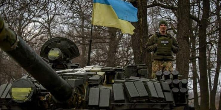 ЗСУ не дали росіянам оточити Бахмут, але ситуація вкрай складна