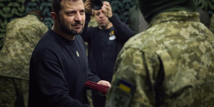 Зеленський прибув на прифронтову Херсонщину: яка мета поїздки