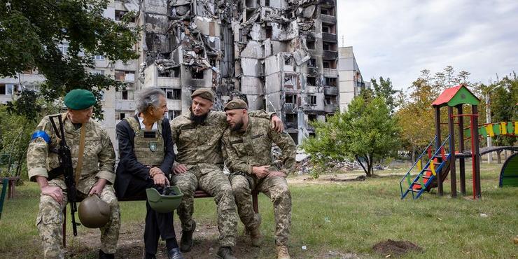 "Путін — справжній фашист": 73-річний французький філософ відвідав Лиман