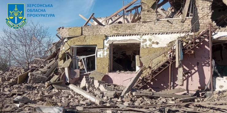 На Херсонщині окупанти завдали удару по кафе: є загиблий