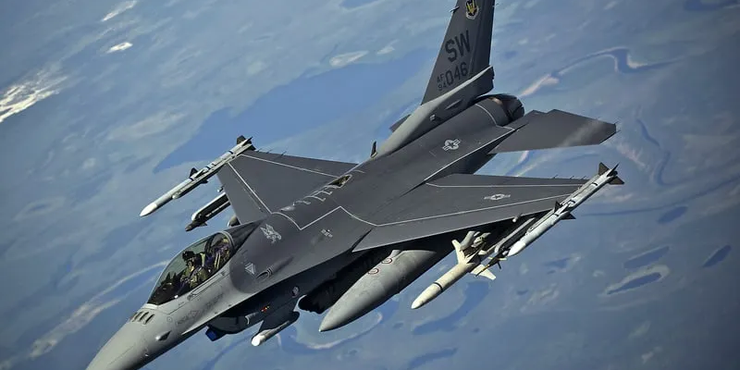 У США розповіли, коли українські пілоти можуть розпочати польоти на F-16