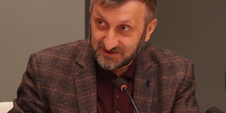 Верховна Рада і депутати мають бути в опозиції до виконавчої влади, – політолог Кулик