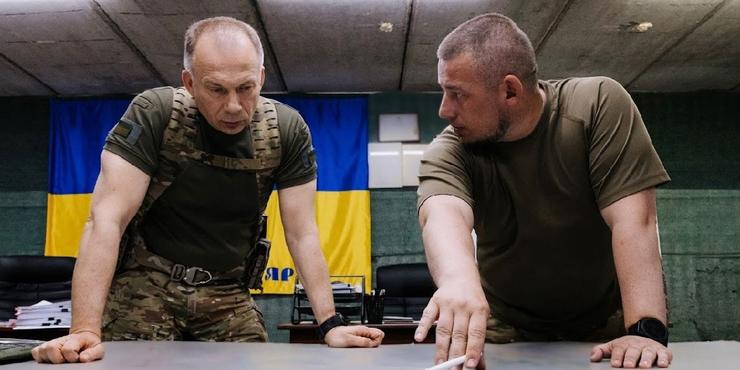 Сирський відвідав Східний фронт і розповів, які зміни там відбуваються: скрізь тривають жорсткі бойові дії різної інтенсивності