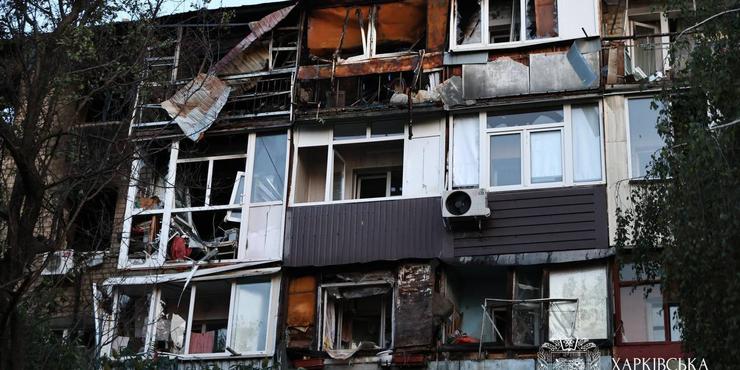 РФ за 9 хвилин 17 разів била по Харкову дронами: двоє людей загинули, згоріли багатоповерхівки