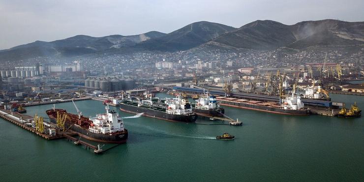 Сили оборони уразили чотири військові кораблі РФ у Новоросійську, — Генштаб Порт Новоросійська