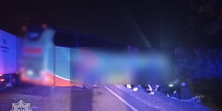Біля Львова сталася масштабна аварія за участі пасажирського автобуса "Варшава-Одеса": повідомляють про загиблих