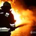 Рятувальники гасять пожежу