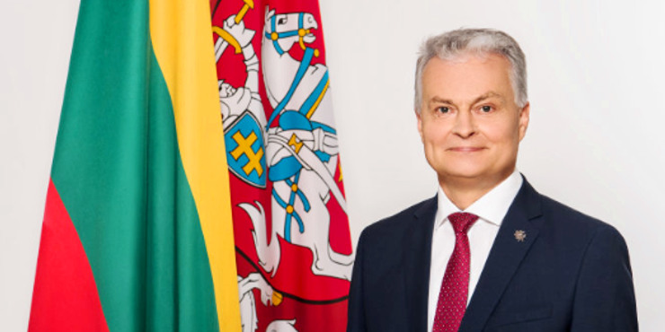 Литовський президент засудив слова Папи Римського про “велич” РФ