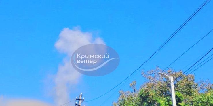 Поблизу Севастополя горить військова частина окупантів: що відомо