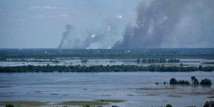 У зоні підтоплення на Херсонщині затопило вже понад 70 будинків і вода прибуває: що там відбувається