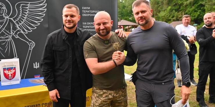 Київщина передала пікапи 114-й бригаді ТрО Київська область передала 15 пікапів 114-й бригаді ТрО
