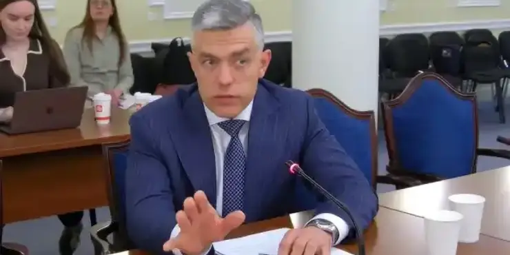 Кабмін припинив повноваження голови наглядової ради «Сенс Банку» Гладишенка Микола Гладищенко