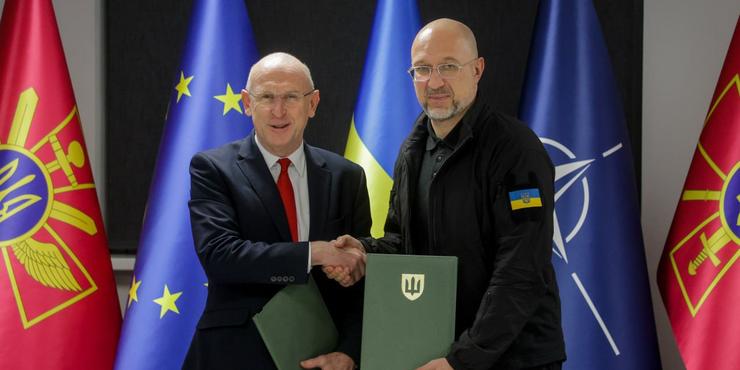 Україна і Велика Британія підписали дорожню карту розвитку сторічного партнерства в оборонній сфері