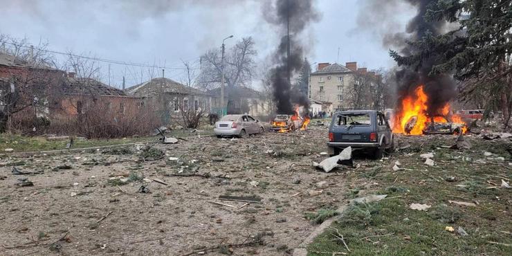 Обстріл Слов'янська: поліція опублікувала нові фото з місця події