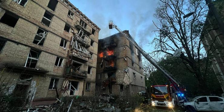 Зеленський про нічний обстріл Києва і Одеси: Такі атаки — чистої води тероризм