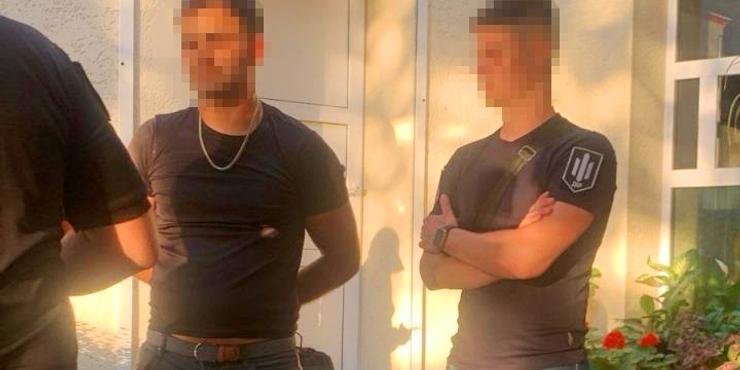 ДБР викрило командира судна ВМС ЗСУ, який вимагав хабар за відгул на сушу
