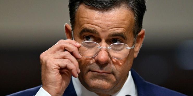 Директор ЦРУ підтвердив, що США припинили ділитися розвідданими з Україною