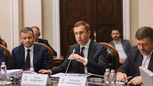 Корецький назвав депутатам дедлайни для голосувань, від яких залежить $29,5 млрд допомоги Україні Сергій Корецький