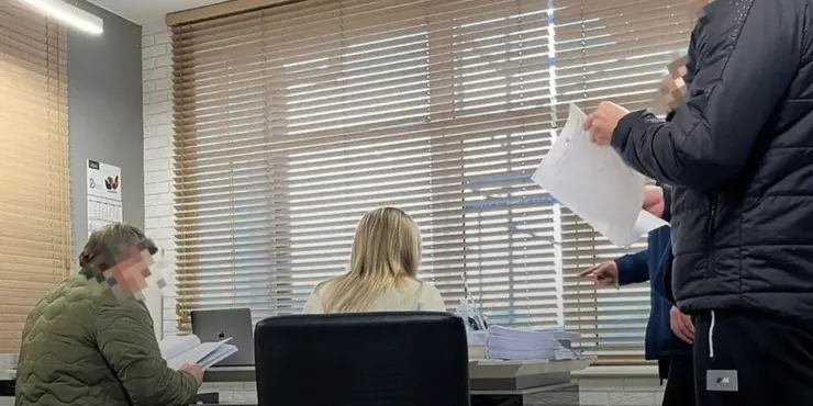 У Харкові чиновниця ОВА "заробила" на закупівлі харчів для гуманітарки понад 15 млн грн: в НАБУ розповіли деталі справи