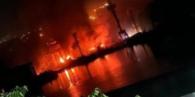 Британська розвідка офіційно підтвердила ліквідацію корабля та підводного човна у Севастополі