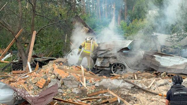 Росія завдала удару балістикою по приватному полігону на Київщині: 10 загиблих і 100 поранених Росія завдала удару балістикою по приватному полігону на Київщині: 10 загиблих і 100 поранених